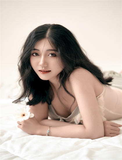 解码赶尸人2022背后的故事与启示——从专业影评人视角